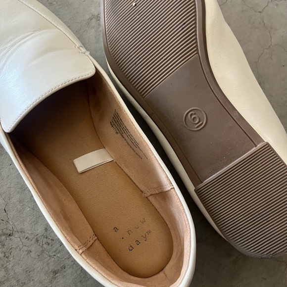 White Pointed Flats - Picture 2 of 3